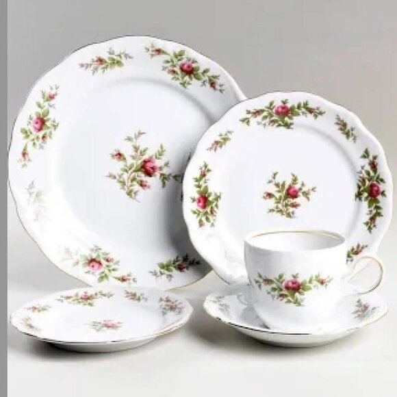 Johann Haviland Traditions Fine China Moss Rose - Picture 1 of 4